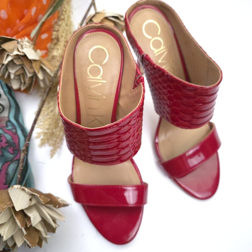 Calvin Klein Women's Red Heeled Sandals Sz 7.5 - Picture 2 of 9
